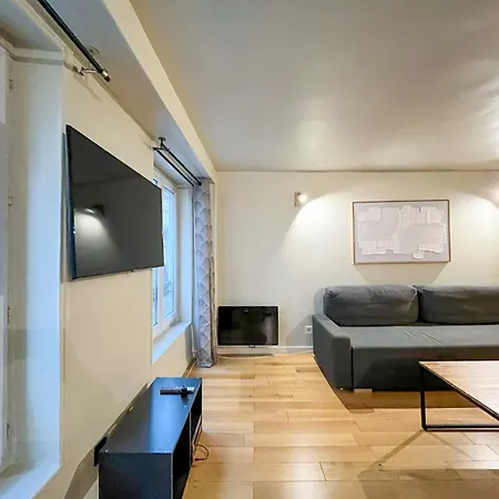 Urban Flat 89 - Charming Flat
